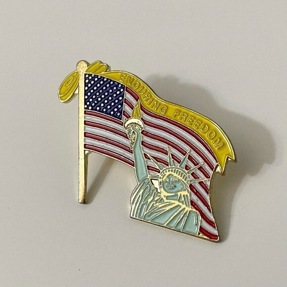 Vtg 2001 Enduring Freedom American Flag Statue Of Liberty Patriotic Lapel Pin - Picture 10 of 10
